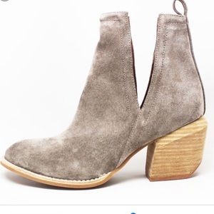 Jeffrey Campbell Orwell 2 booties